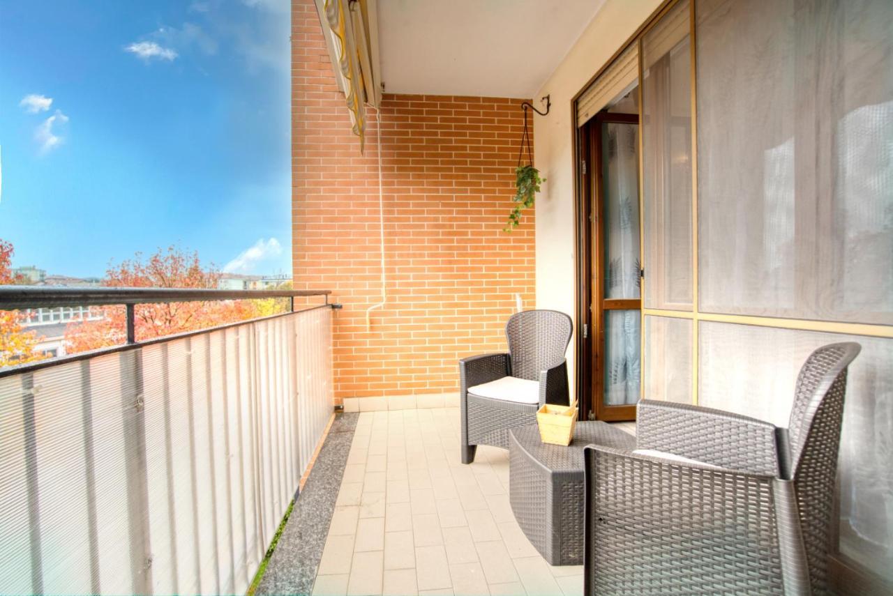 Caseospitali - Casa Emilia Trilocale Di Charm Con Balcone Apartamento Cernusco Sul Naviglio Exterior foto