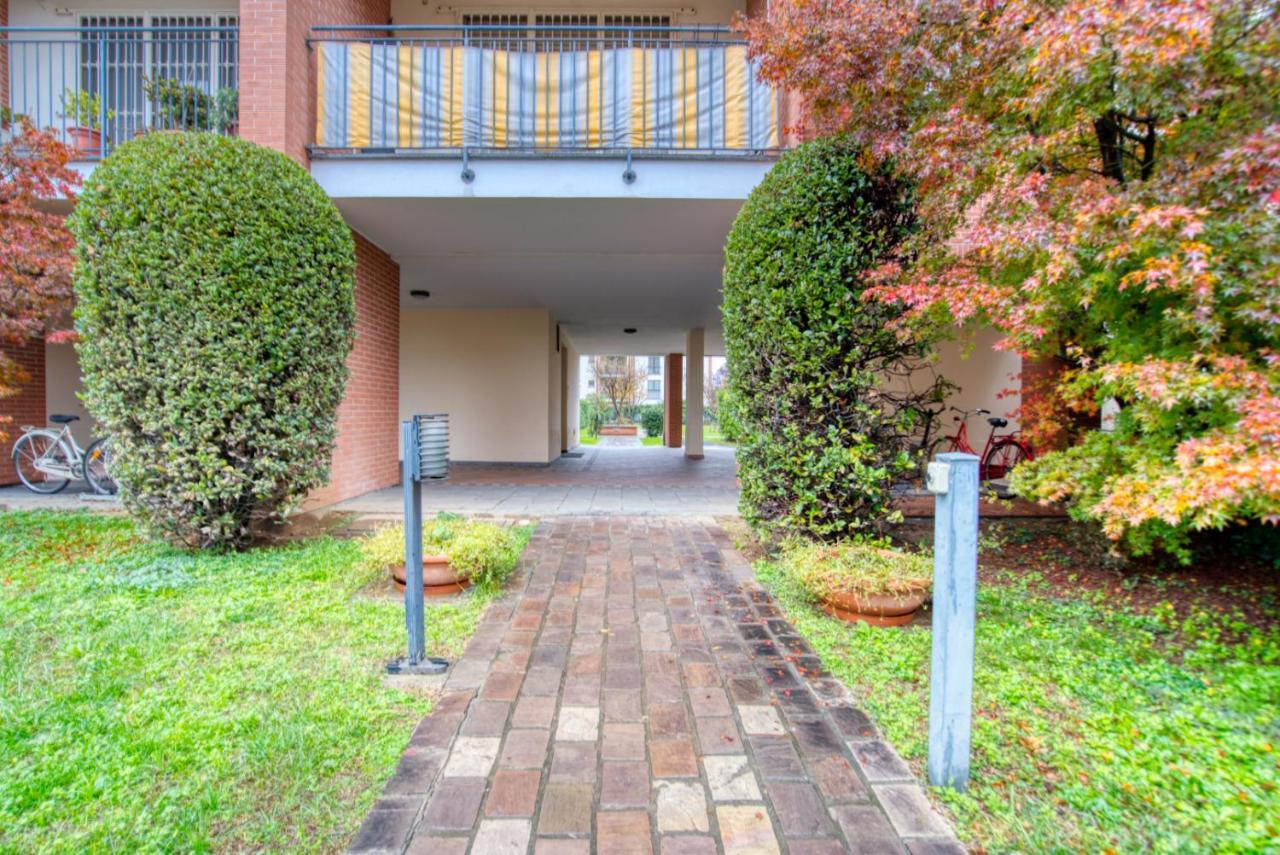 Caseospitali - Casa Emilia Trilocale Di Charm Con Balcone Apartamento Cernusco Sul Naviglio Exterior foto